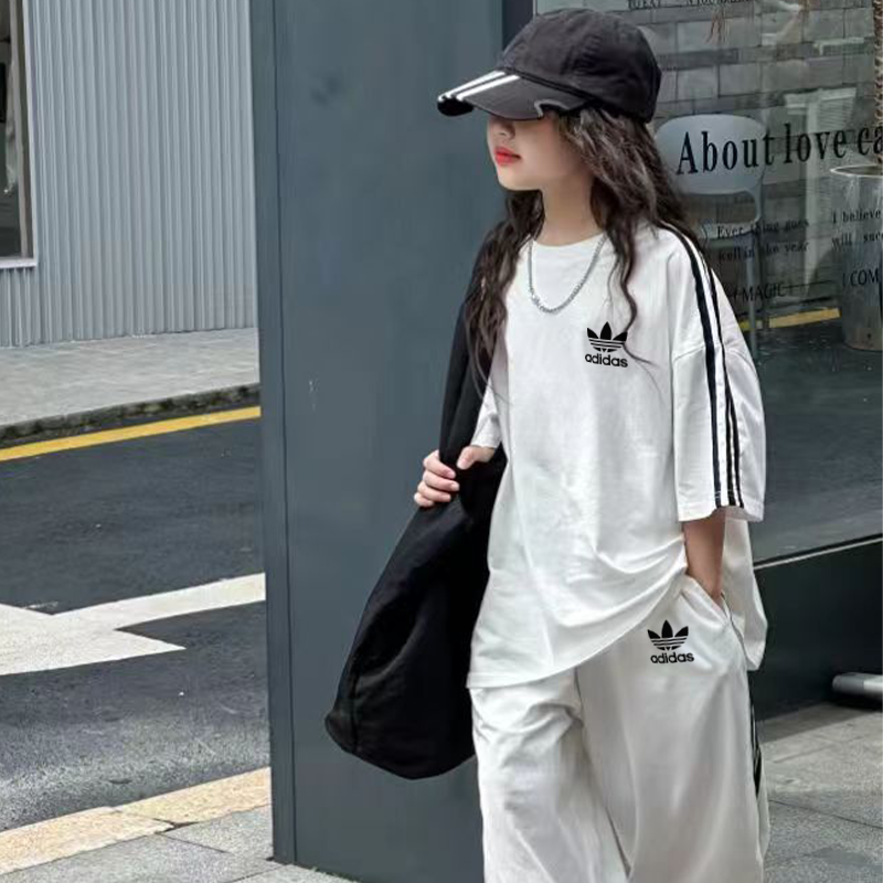 【100-150cm】オシャレ度高め 人気筋商品 ファッション 合わせやすい カジュアル  女の子 半袖 Ｔシャツ