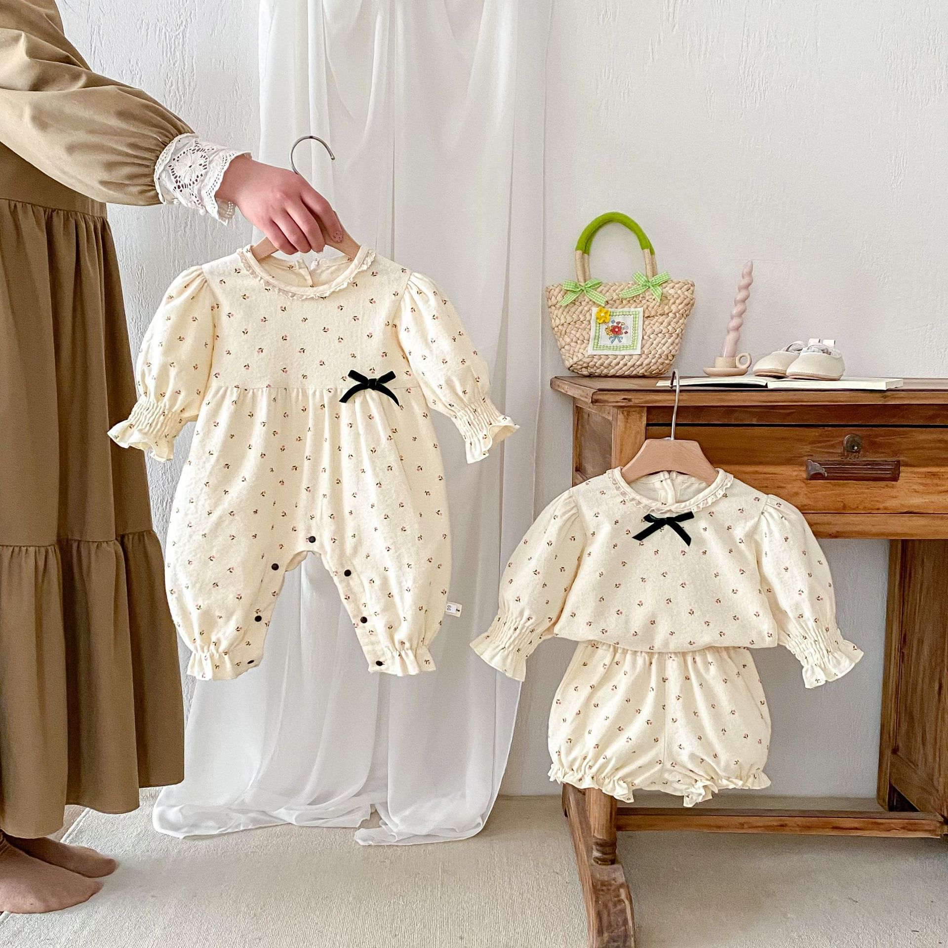 【66-100cm】二点セット/ロンパース 可愛い 花柄 肌に優しい 女の子 ベビー服