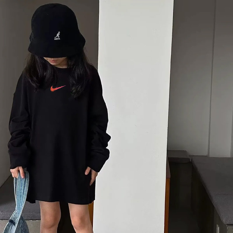 【90-160cm】特別なデザイン カジュアル 存在感アップ おしゃれ ファッション 女の子男の子 長袖 Tシャツ