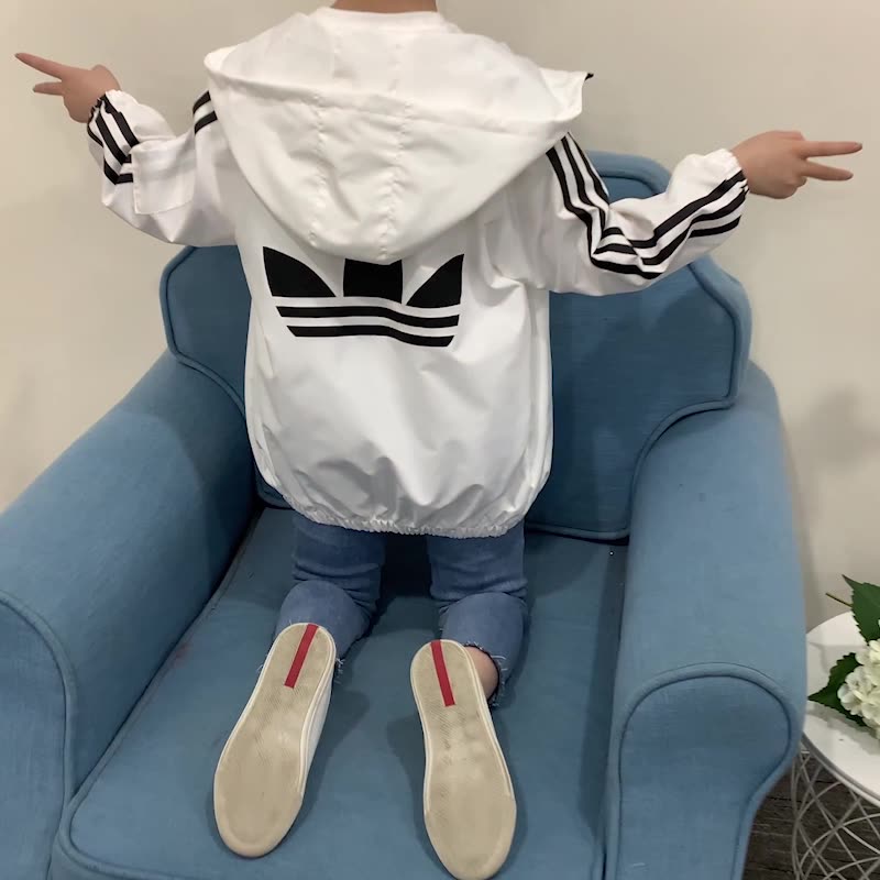 【110-170cm】おすすめ カジュアル 合わせやすい カッコイイ フード付き 男の子 ジャケット