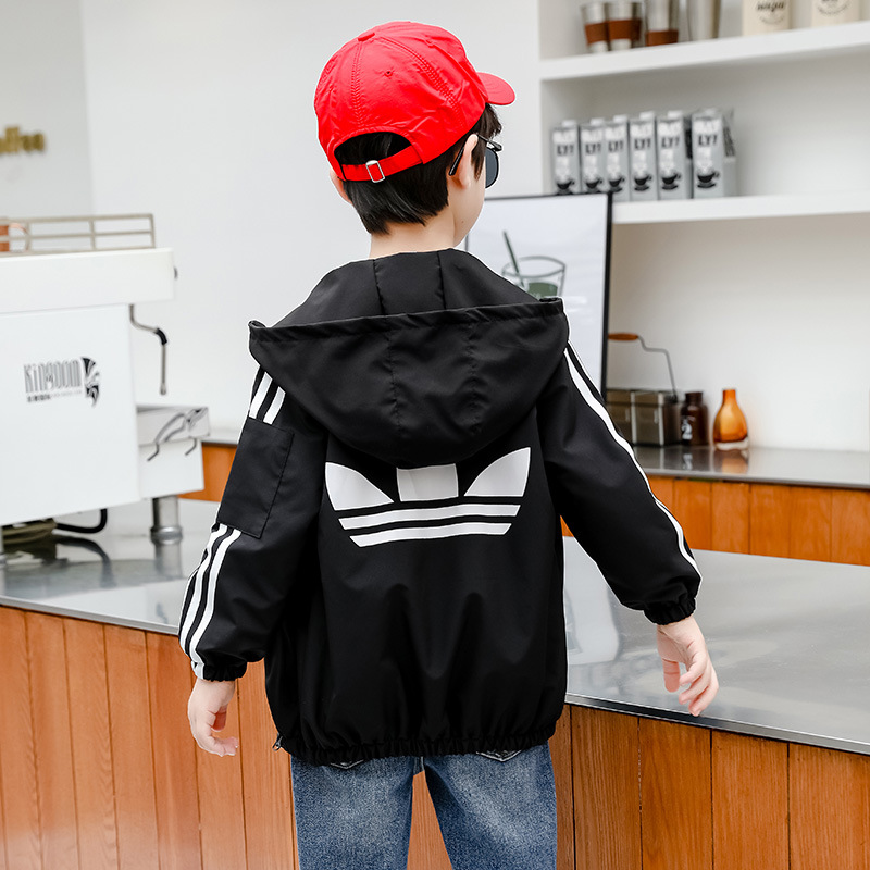 【110-170cm】おすすめ カジュアル 合わせやすい カッコイイ フード付き 男の子 ジャケット