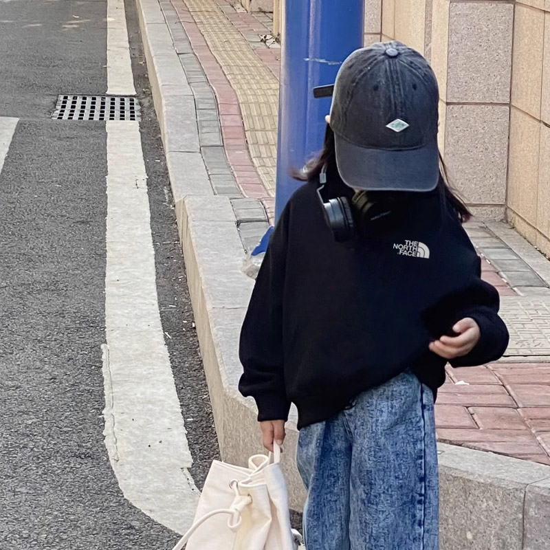 【90-160cm】絶対見逃さないで シンプル 合わせやすい 着心地良い 着やすい 女の子 トレーナー