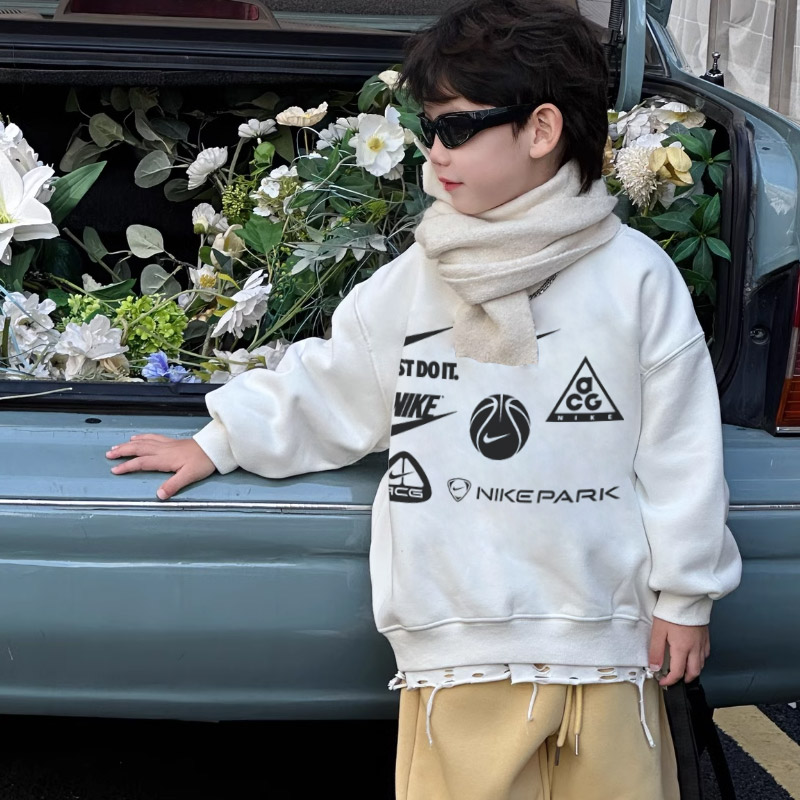 【90-160cm】絶対見逃さないで カジュアル ファッション シンプル 合わせやすい 男の子 トレーナー