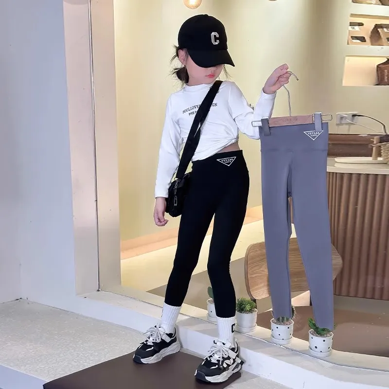 【90-140cm】超人気商品 ファッション トレンド 合わせやすい 女の子 ボトムス レギンス