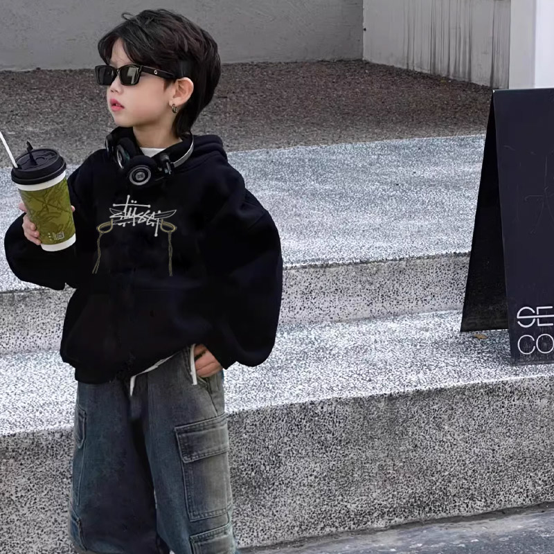 【90-160cm】目を奪われる 合わせやすい カッコイイ 着やすい 男の子 フード付き パーカー