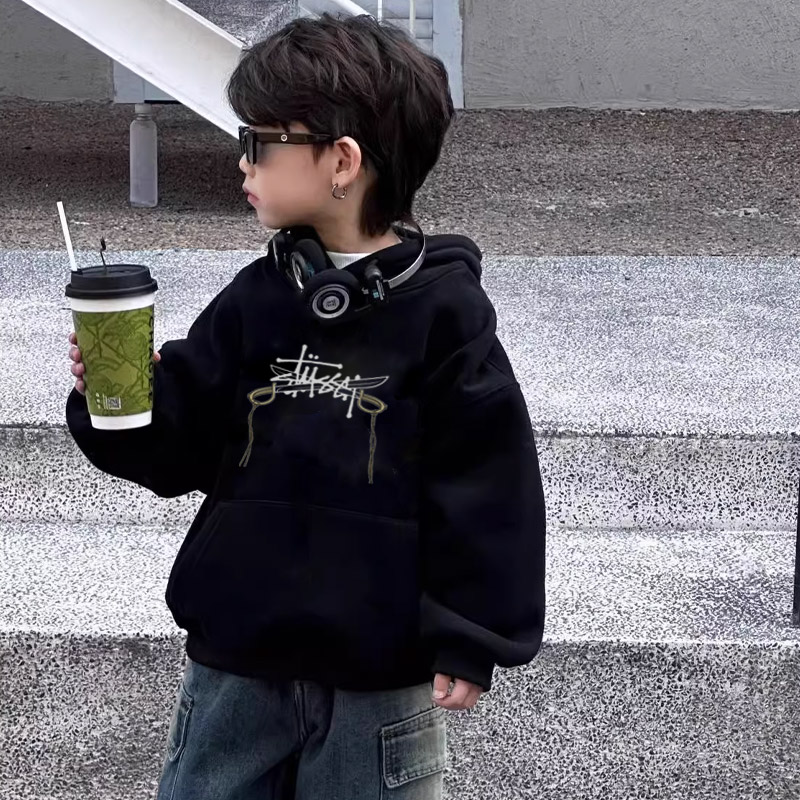 【90-160cm】目を奪われる 合わせやすい カッコイイ 着やすい 男の子 フード付き パーカー