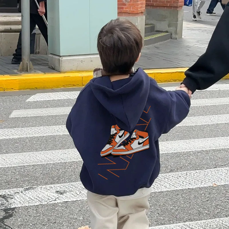 【90-160cm】存在感抜群 プリント 快適 合わせやすい  男の子 フード付き パーカー