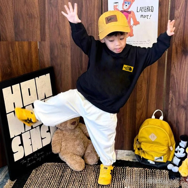 【100-160cm】元気いっぱい 大活躍 カッコイイ カジュアル 男の子 フード付き パーカー