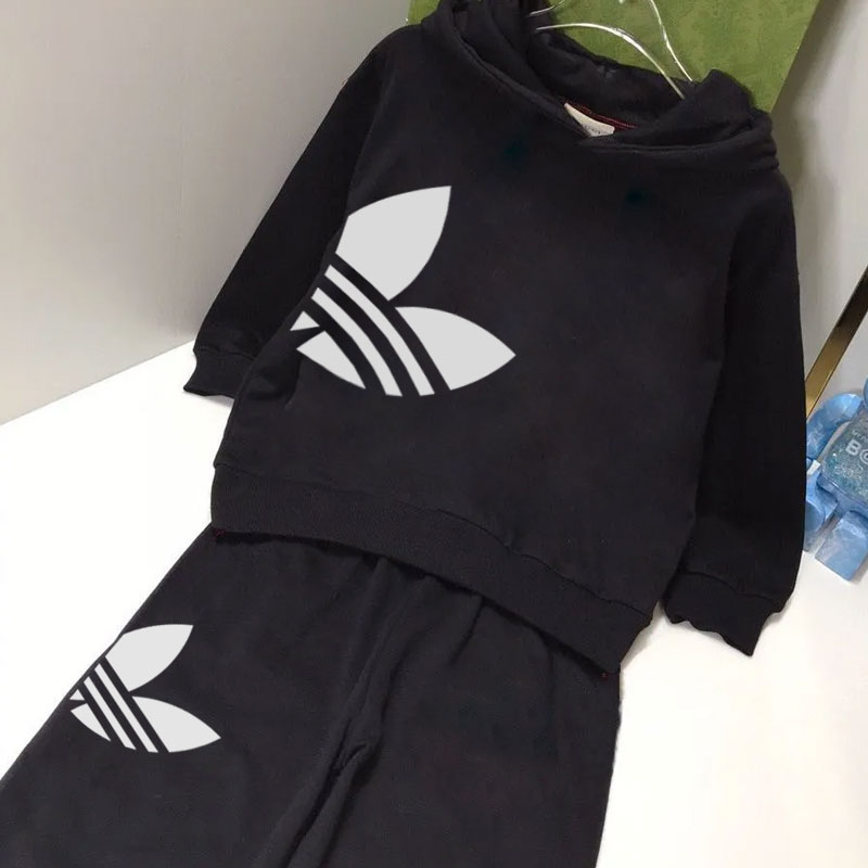 【100-160cm】二点セット 話題沸騰中 カジュアル スポーツ フード付き パーカー+パンツ セットアップ