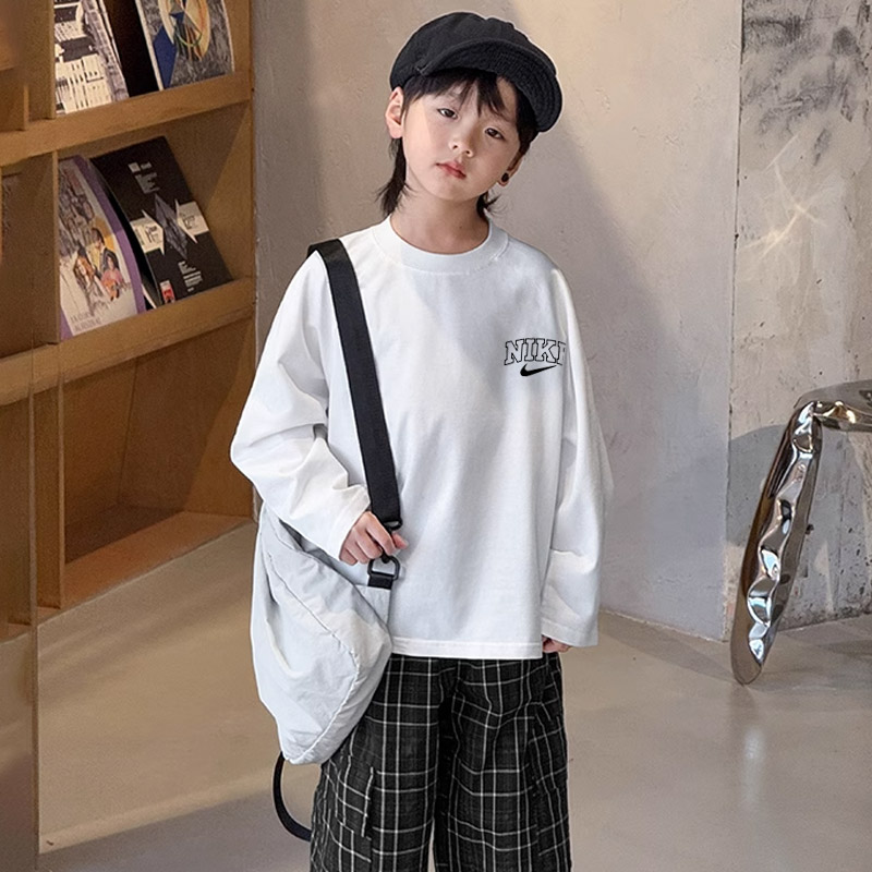 【90-160cm】着回し力抜群 売れ筋 快適 シンプル 合わせやすい 男の子 長袖 Tシャツ