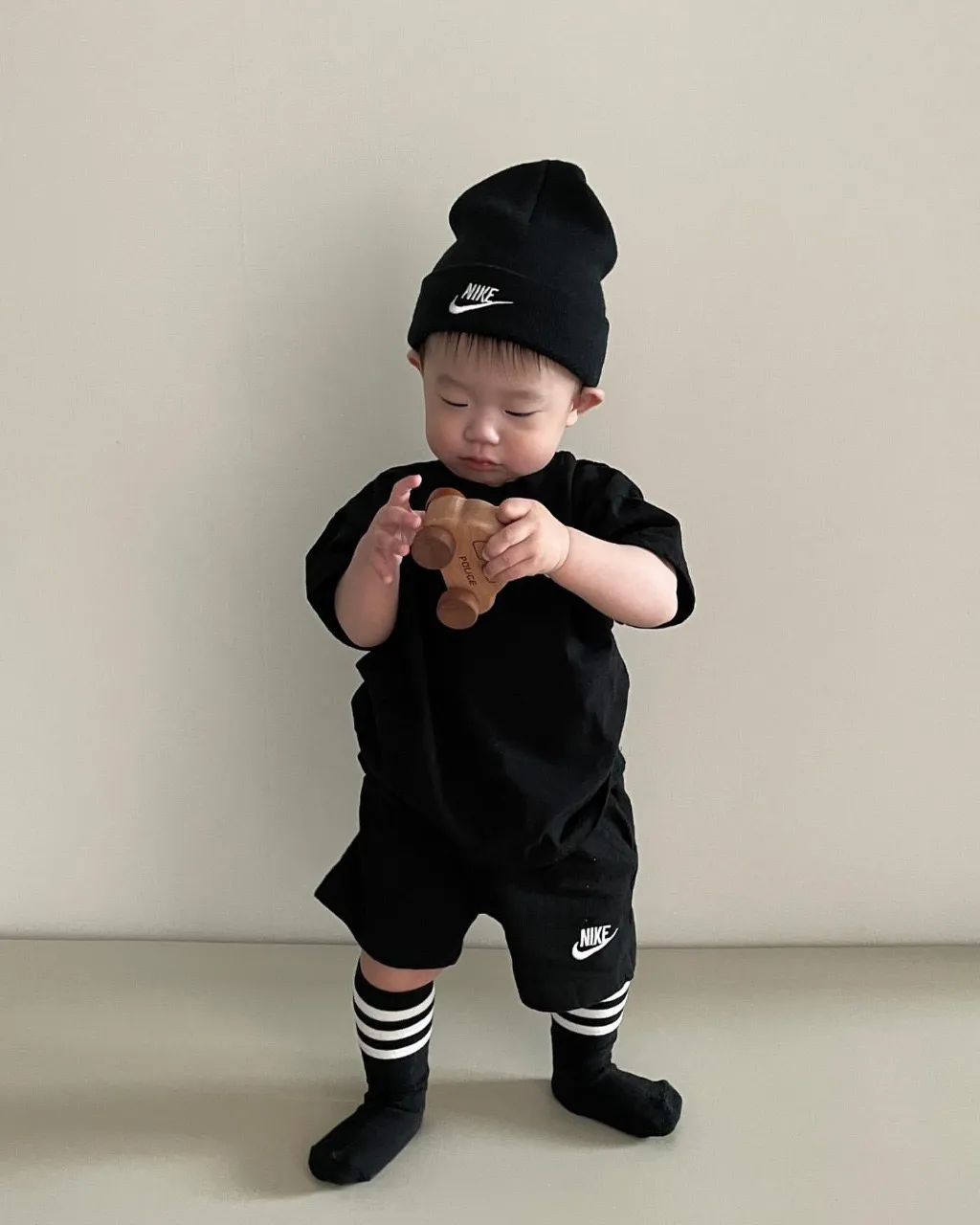【80-130cm】二点セットシンプル定番 人気 ルーズ 半袖 Ｔシャツ+ショートパンツ セットアップ
