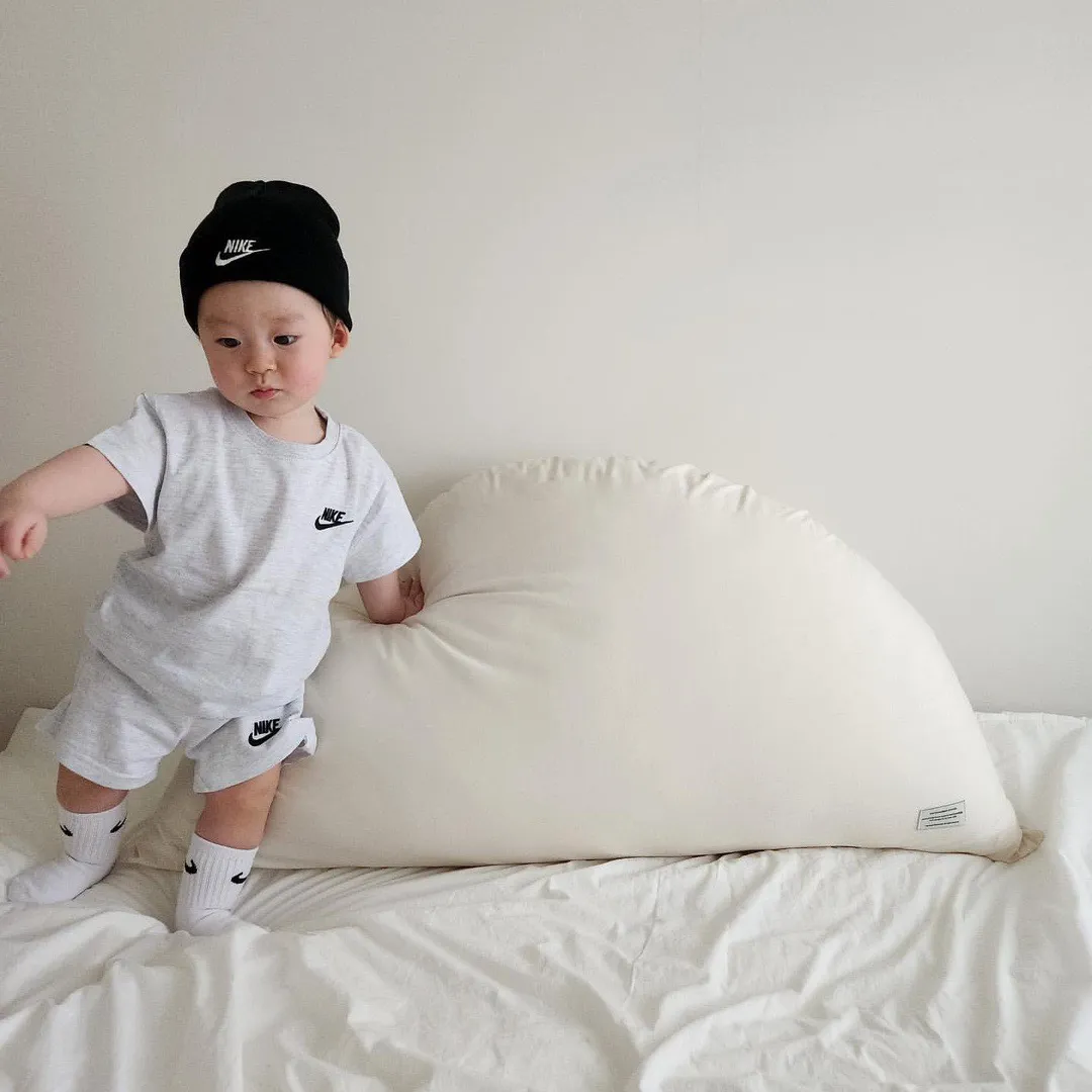 【80-130cm】二点セットシンプル定番 人気 ルーズ 半袖 Ｔシャツ+ショートパンツ セットアップ