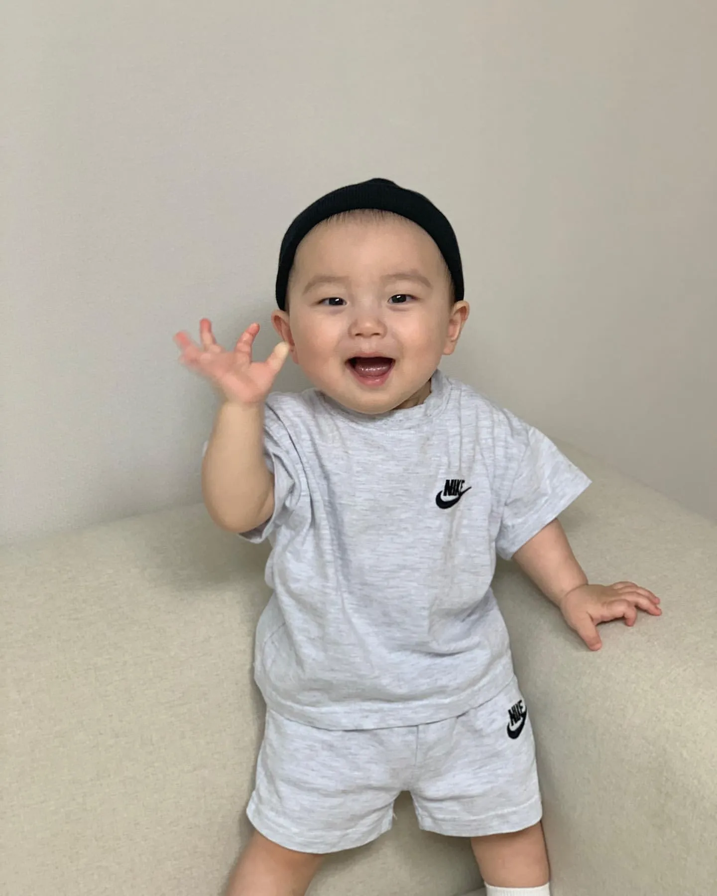 【80-130cm】二点セットシンプル定番 人気 ルーズ 半袖 Ｔシャツ+ショートパンツ セットアップ