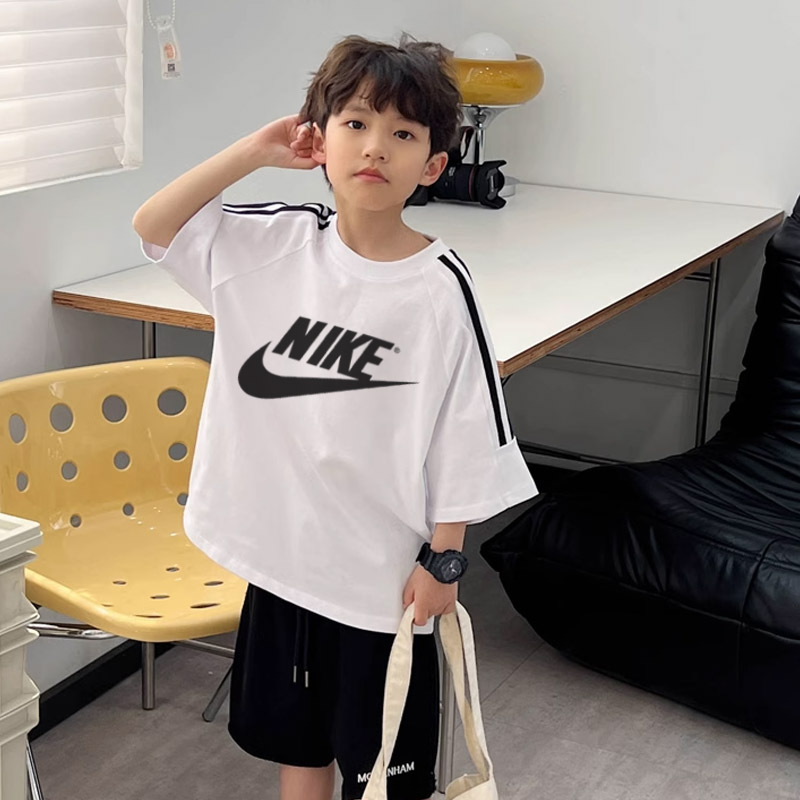 【100-160cm】人気上昇中 大注目 カジュアル 合わせやすい 男の子 半袖 Ｔシャツ