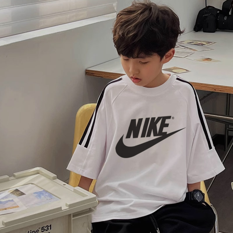 【100-160cm】人気上昇中 大注目 カジュアル 合わせやすい 男の子 半袖 Ｔシャツ