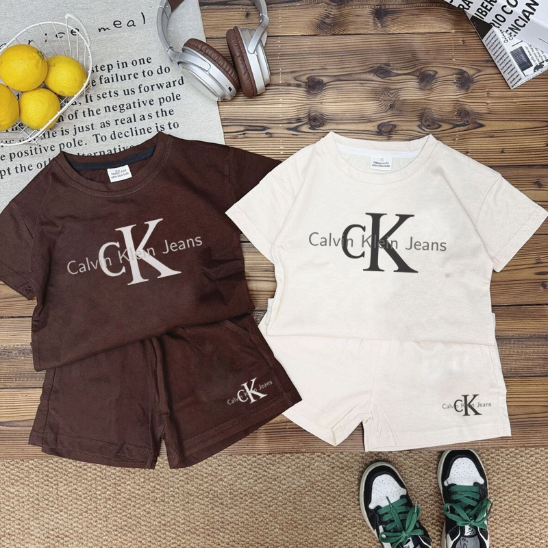 【90-160cm】二点セット アルファベット トレンド 半袖 Ｔシャツ＋ショートパンツ セットアップ