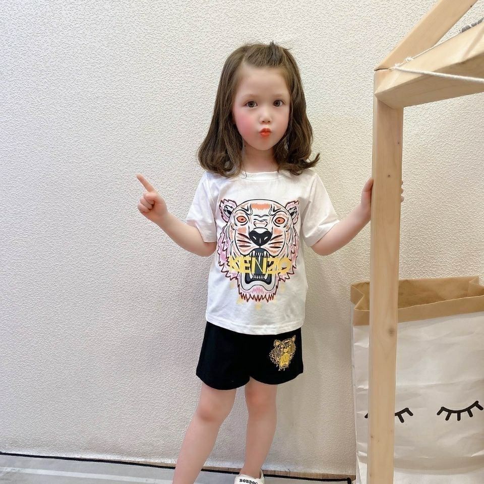 【90-160cm】二点セット カジュアル 着心地良い トレンド 半袖 Tシャツ+ショートパンツ セットアップ