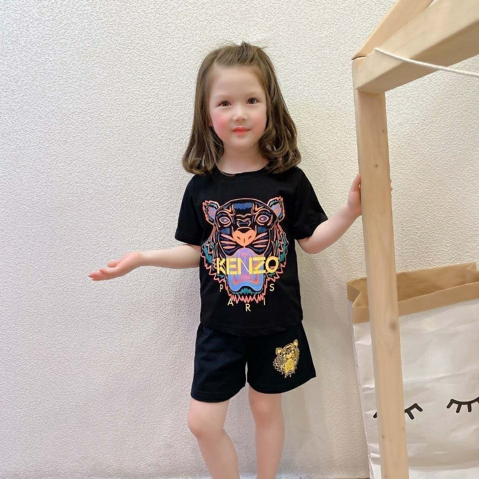 【90-160cm】二点セット カジュアル 着心地良い トレンド 半袖 Tシャツ+ショートパンツ セットアップ