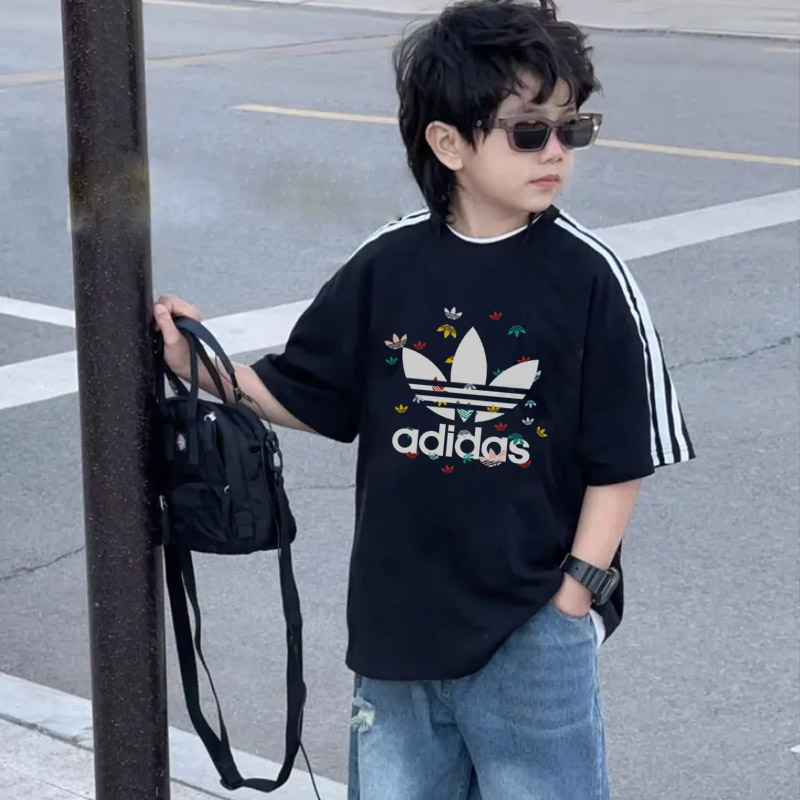 【100-150cm】話題沸騰中 大注目 クール 合わせやすい 男の子 半袖 Tシャツ