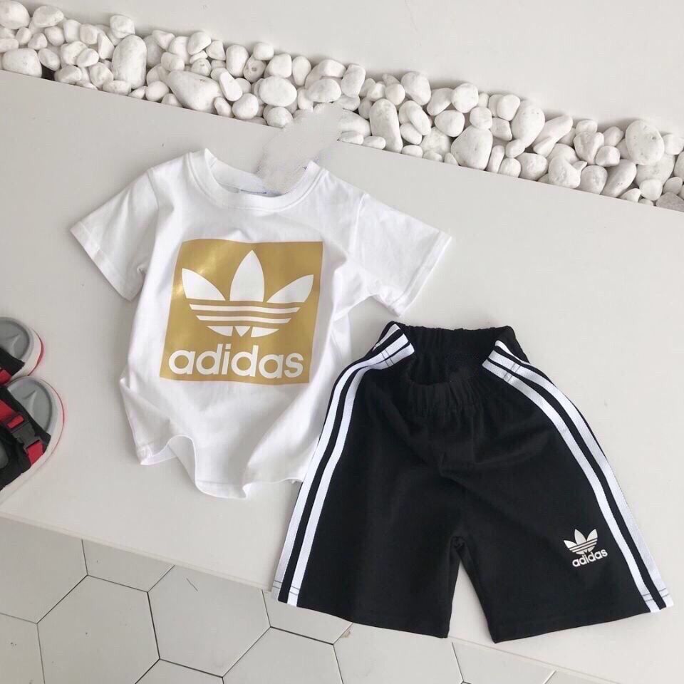 【100-160cm】二点セット 今季も大注目 売れ筋 カジュアル スポーツ 半袖 Ｔシャツ＋ショートパンツ セット