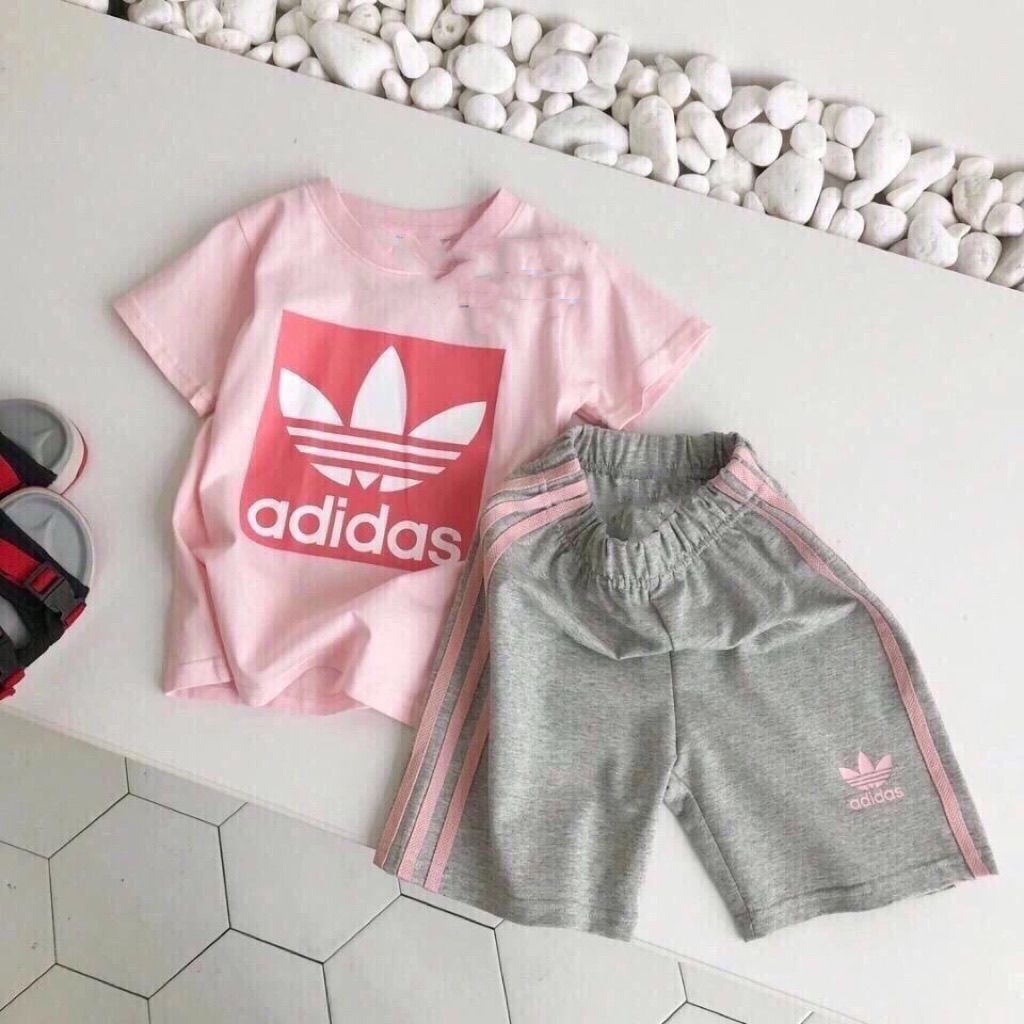 【100-160cm】二点セット 今季も大注目 売れ筋 カジュアル スポーツ 半袖 Ｔシャツ＋ショートパンツ セット