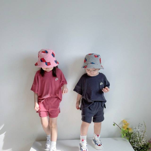 【80-130cm】二点セット 人気爆発中 爆売れ中 軽やかな着心地 無地 Ｔシャツ＋ショートパンツ セット