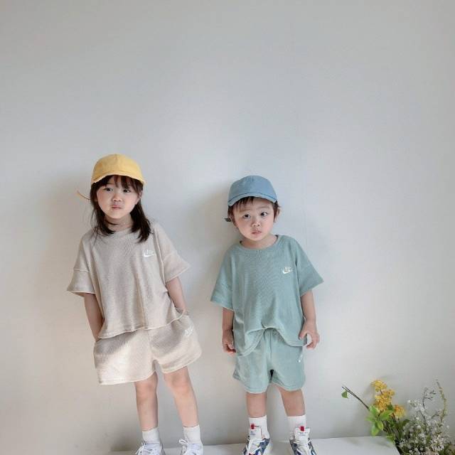 【80-130cm】二点セット 人気爆発中 爆売れ中 軽やかな着心地 無地 Ｔシャツ＋ショートパンツ セット