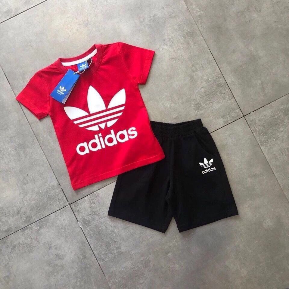 【100-160cm】二点セット 絶対後悔しない 大人気 スポーティー 快適 半袖Tシャツ+ショートパンツ セット