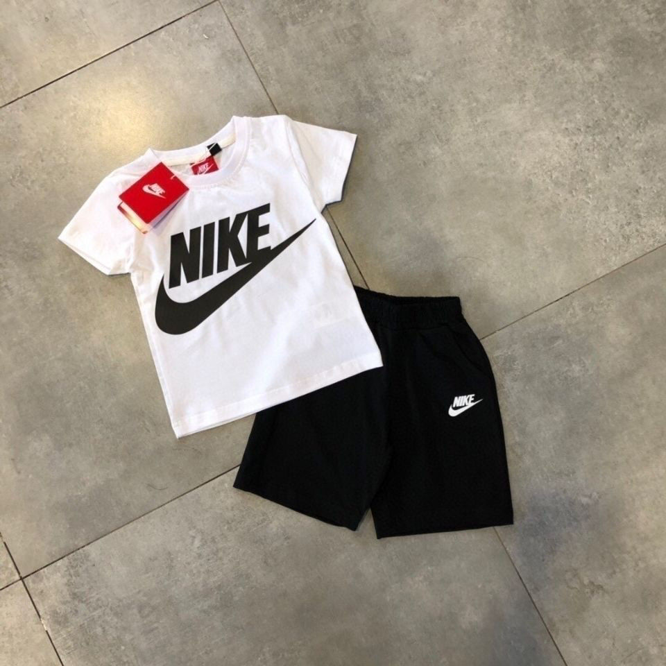 【100-160cm】二点セット よく売れる 大人気 トレンド スポーティー 半袖Tシャツ+ショートパンツ セット