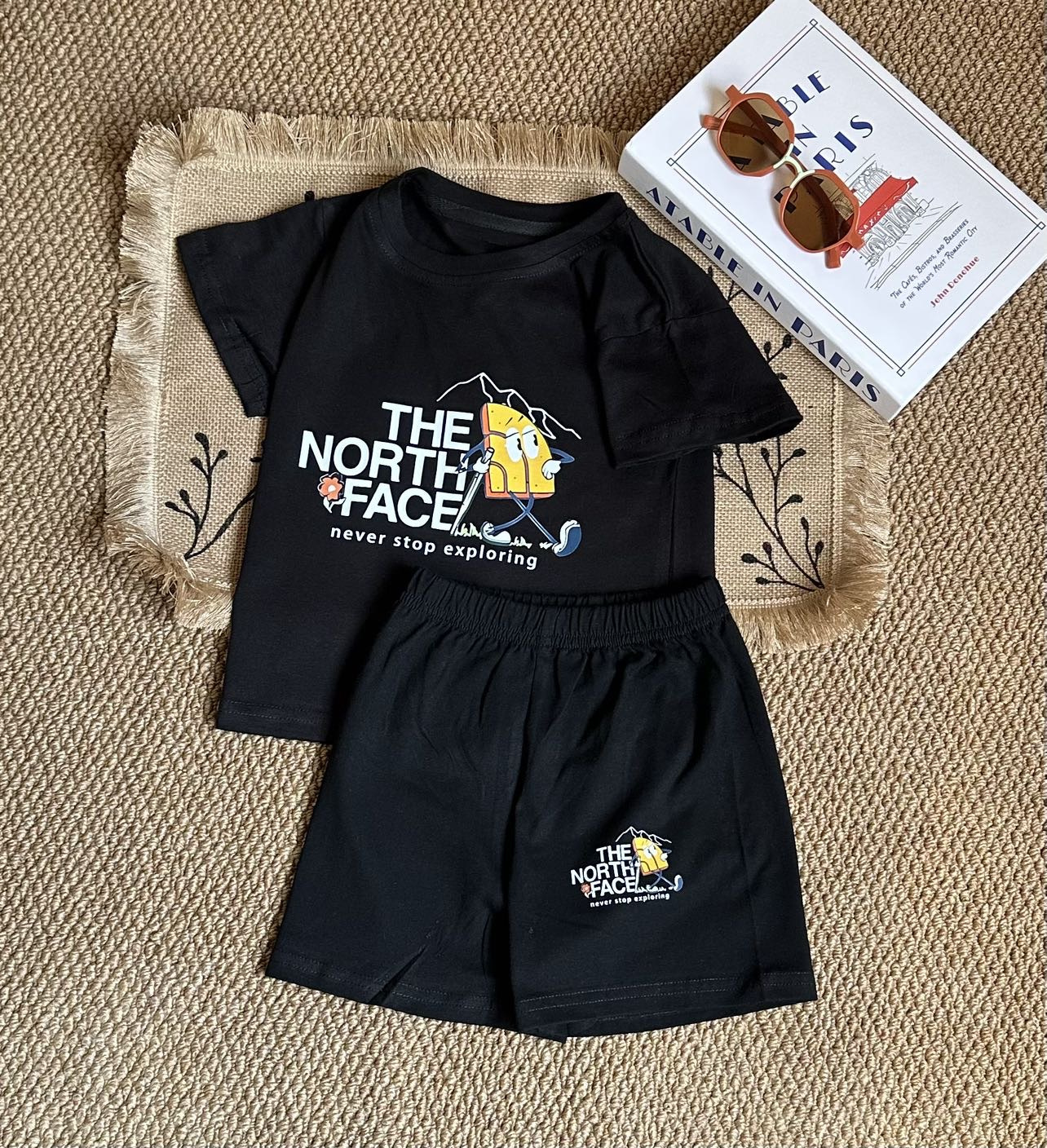 【80-130cm】二点セット 大人気 カジュアル 動きやすい 半袖Tシャツ+ショートパンツ セットアップ