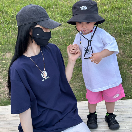 【90-160cm+親サイズ】リラックス感ある カジュアル アルファベット 着やすい 半袖 Ｔシャツ