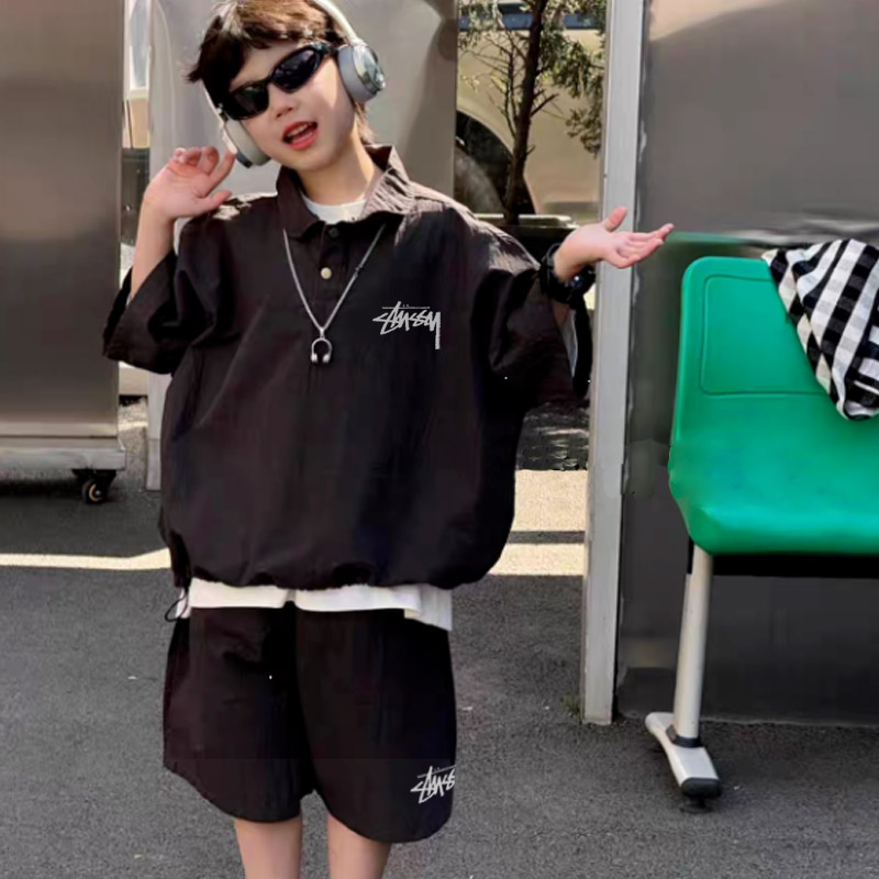 【100-150cm】二点セット トレンド感たっぷり 動きやすい 半袖Tシャツ+ショートパンツ セットアップ