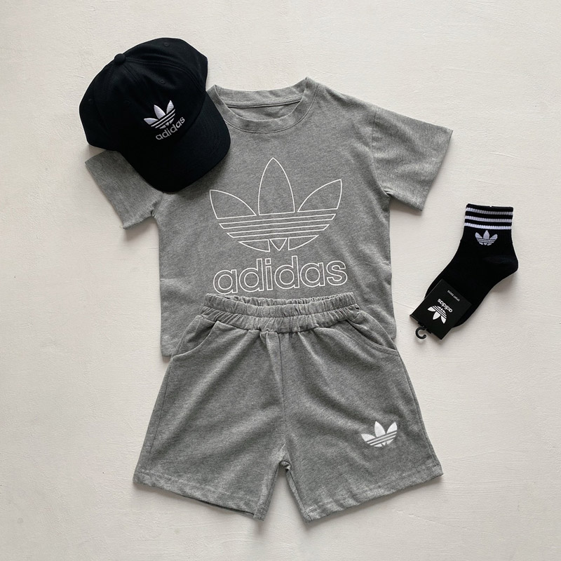 【90-160cm】二点セット 爆売れ中 カジュアル シンプル スポーティー 半袖Ｔシャツ＋ショートパンツ セットアップ