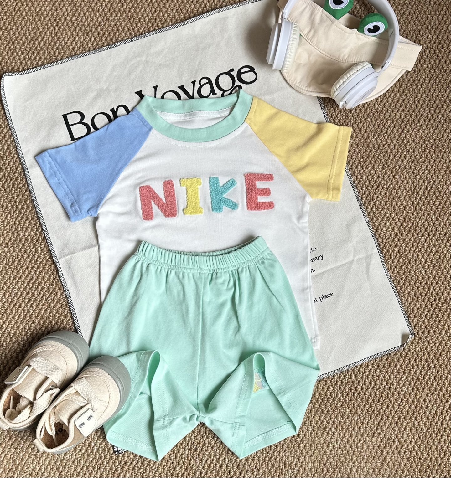 【80-130cm】二点セット 絶対欲しい 爆売れ中 動きやすく可愛い 半袖 Tシャツ+ショートパンツ セット