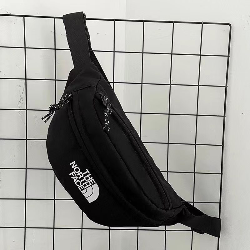 【激安1円！！】トレンド感満点 シンプル 軽量 丈夫なつくり カジュアル バッグ サコッシュ