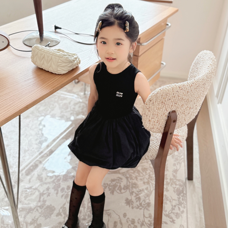 【100-160cm】おしゃれキッズ必見 きれいめ セレブリティ シンプル 女の子 ワンピース