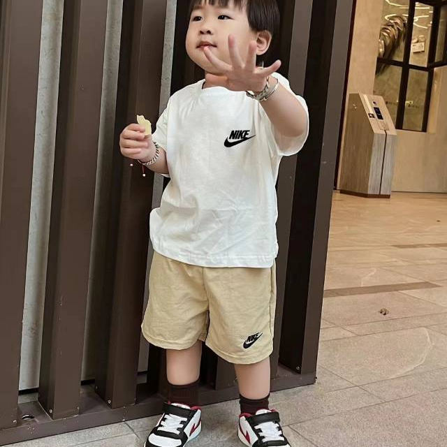 【80-130cm】二点セット リラックス感ある トレンド  涼しく快適 半袖Ｔシャツ＋ショートパンツ セットアップ