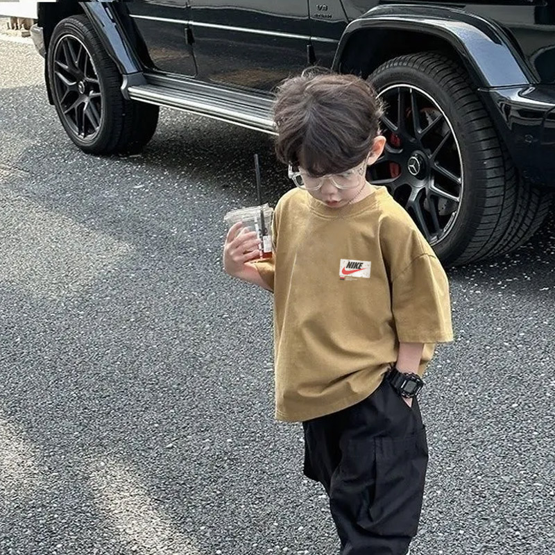 【90-160cm】目を奪われる 爆売れ中 トレンド カジュアル カッコイイ 男の子 半袖 Tシャツ