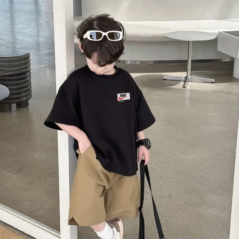 【90-160cm】目を奪われる 爆売れ中 トレンド カジュアル カッコイイ 男の子 半袖 Tシャツ