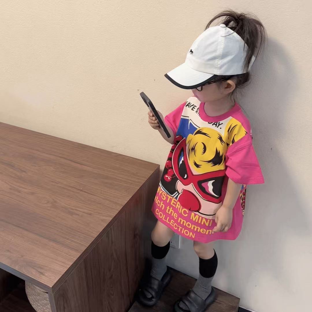 【100-160cm】元気いっぱい 大活躍 カジュアル 目立つ スタイリッシュ 女の子 半袖Ｔシャツ