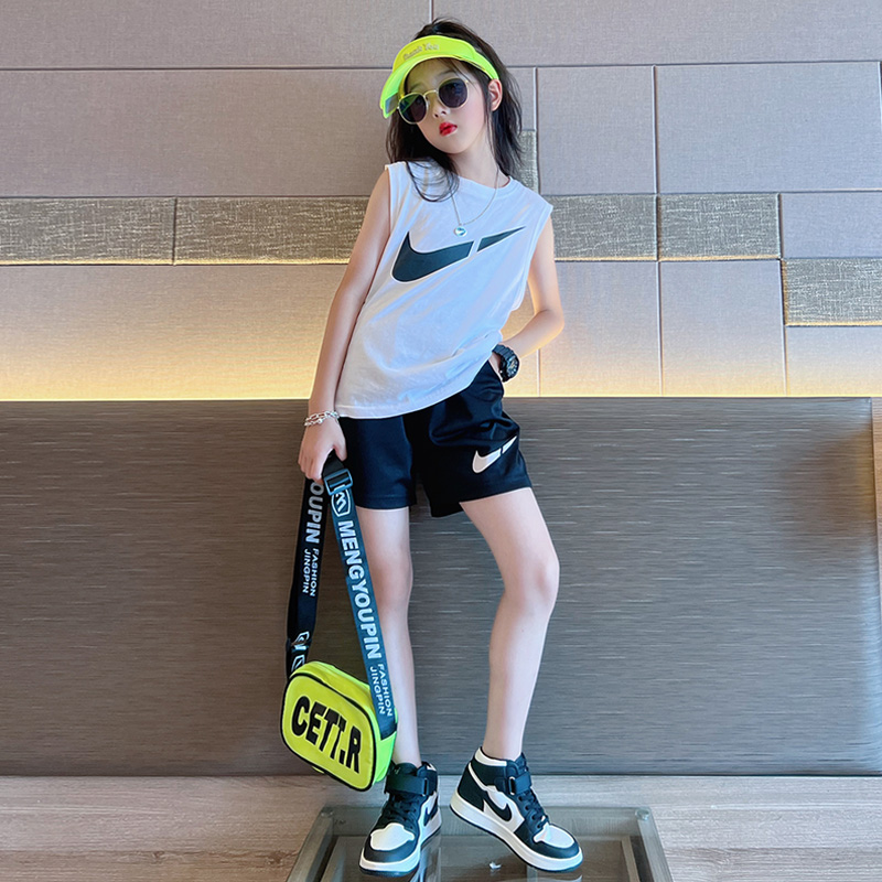 【110-160cm】二点セット 人気爆発中 売れ筋 シンプル 快適 着やすい 女の子 タンクトップ＋ショートパンツ セットアップ
