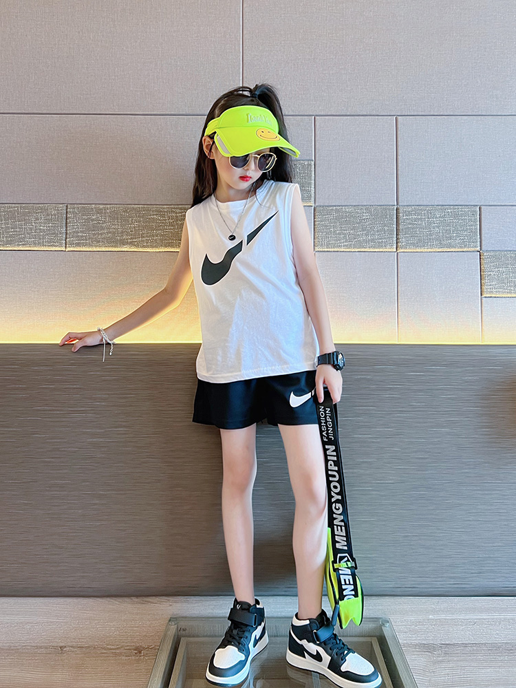 【110-160cm】二点セット 人気爆発中 売れ筋 シンプル 快適 着やすい 女の子 タンクトップ＋ショートパンツ セットアップ