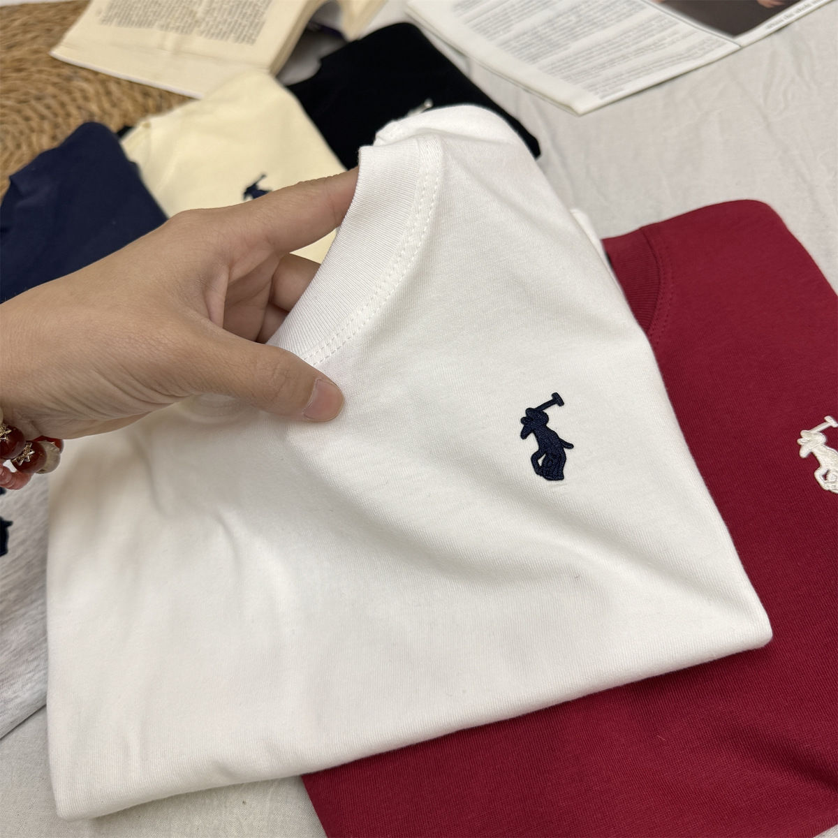 【90-170cm+親サイズ】人気爆発中 大活躍 刺繍 シンプル 合わせやすい 半袖 Ｔシャツ