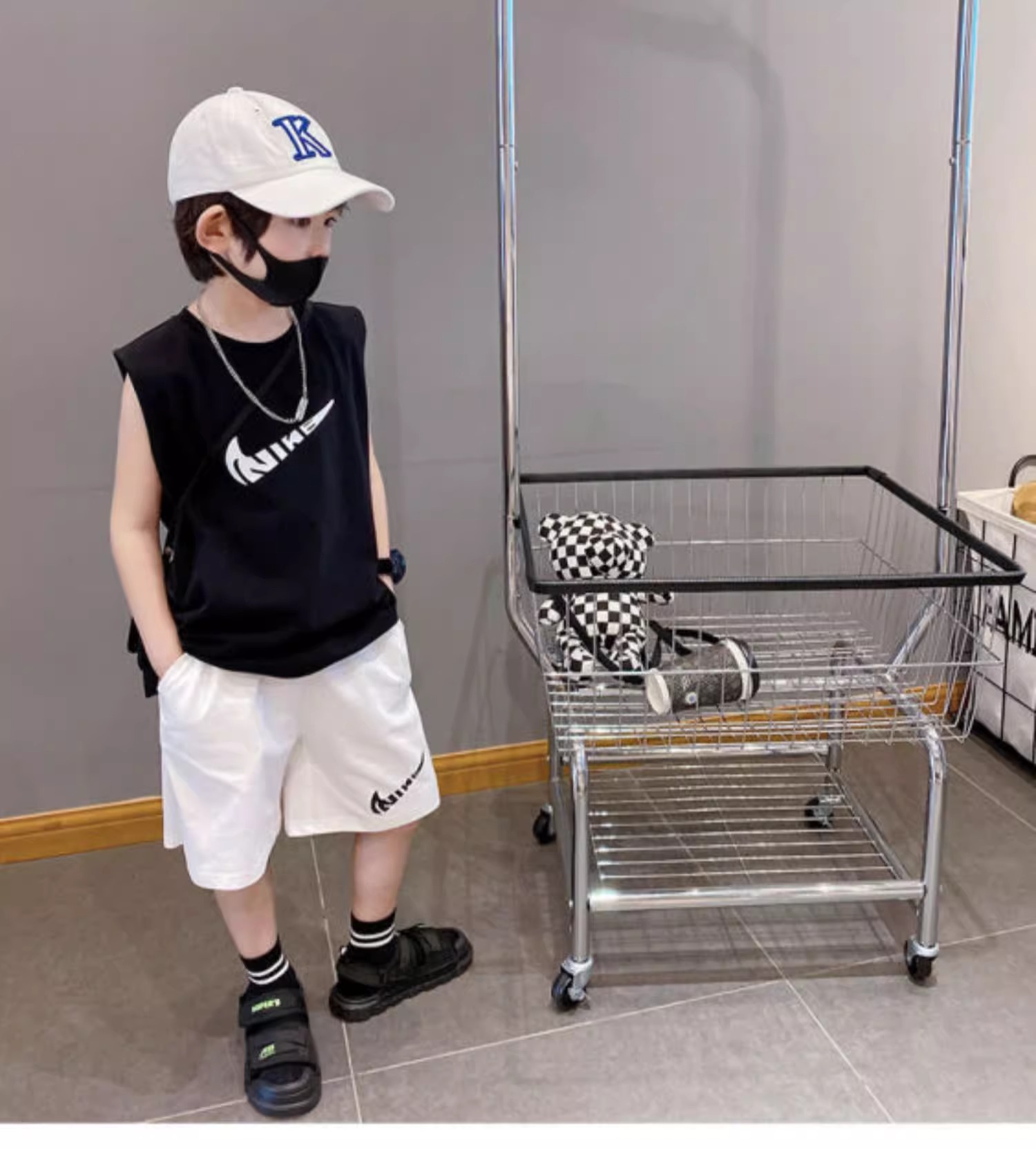 【90-160cm】二点セット リラックス感ある シンプル 涼しく快適 タンクトップ+ショートパンツ セットアップ
