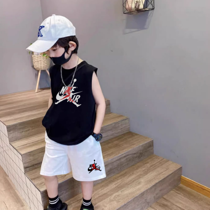 【90-160cm】二点セット トレンド感たっぷり カジュアル 大人気 男の子 タンクトップ+ショートパンツ セットアップ