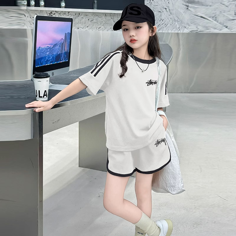 【90-160cm】二点セット 単品注文OK 好感度100％  快適 女の子 半袖 Ｔシャツ＋ショートパンツ セットアップ