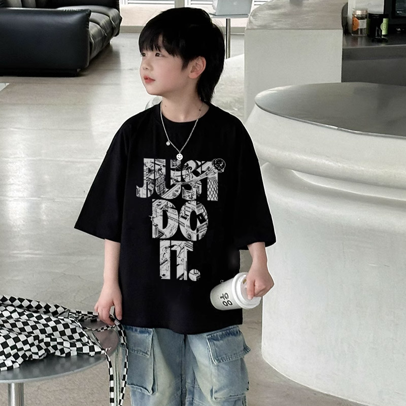 【90-160cm】見逃し厳禁 人気爆発中 トレンド  カジュアル  通気性 男の子 半袖 Ｔシャツ