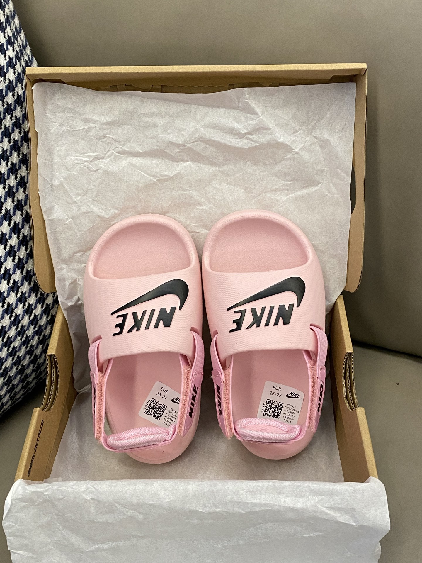 リピーター多数 売れ筋 軽量設計 シンプル 取り外し可能 履きやすい 男女兼用 スリッパ