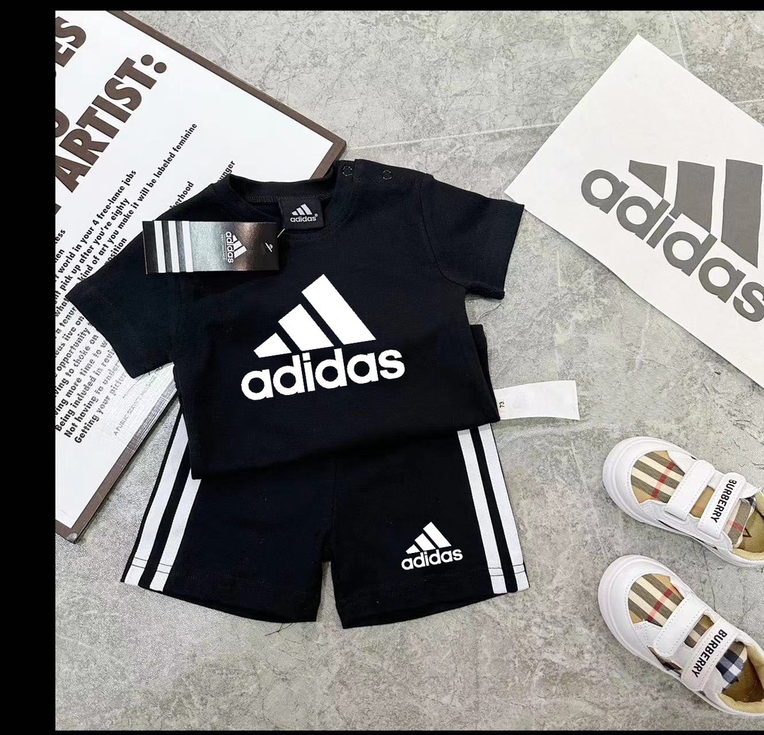 【66-100cm】二点セット 超人気商品 爆売れ中 カジュアル 多色展開 半袖Tシャツ+ショートパンツ セットアップ