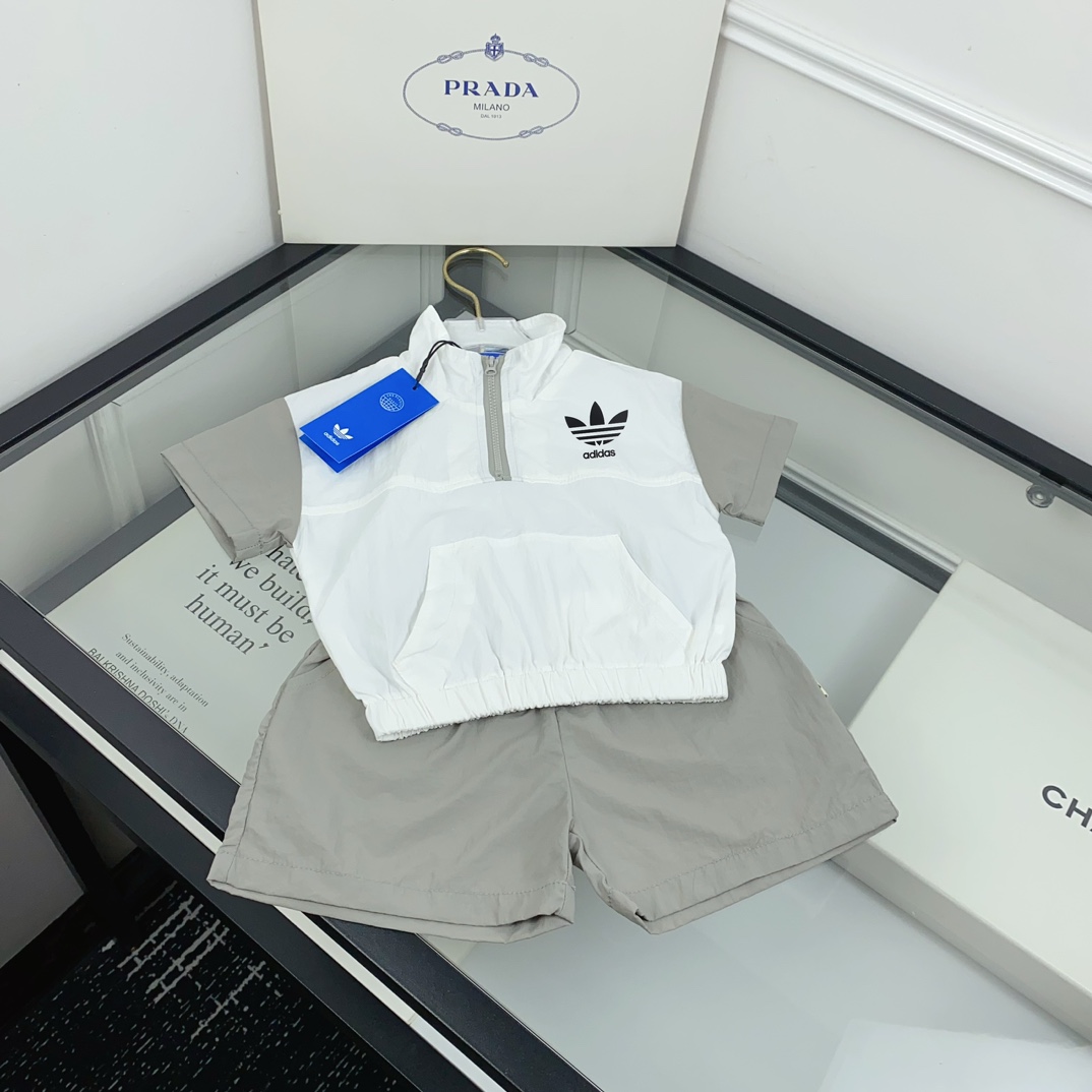 【73-120cm】二点セット 夏にぴったり UV対策 吸汗速乾 トレンド 半袖 Tシャツ+ショートパンツ セットアップ
